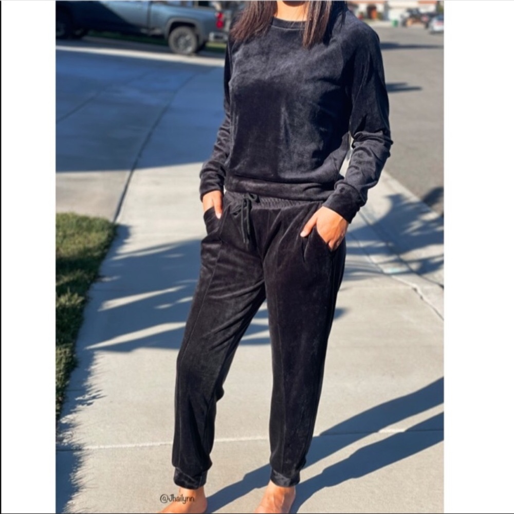 Velour jogger and sweater bundle